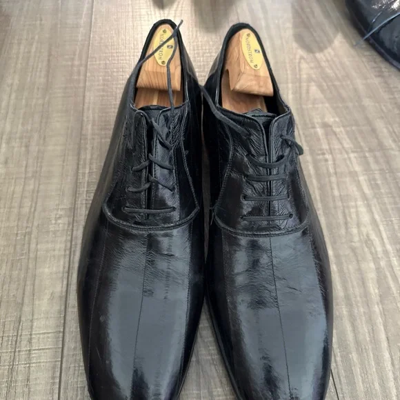 Versace Black Patent Leather Oxfords Versace Collection Patent leather Oxford shoe  main image 4